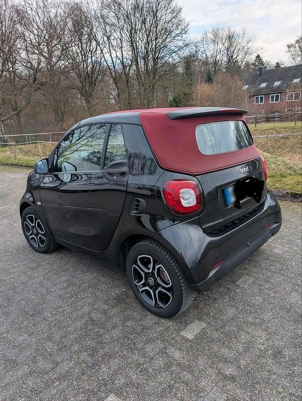 Gebraucht Smart ForTwo Cabrio 71 PS (52 kW) 2019 Schwarz Cabrio