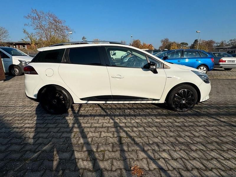 Gebraucht Renault Clio IV LIMITED 90 PS (66 kW) 2016 Weiß Limousine