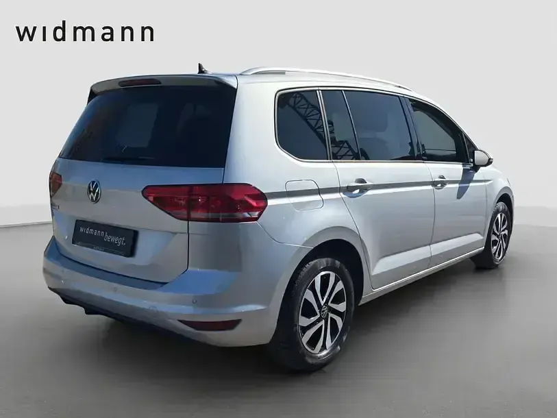 Gebraucht VW Touran Active 150 PS (110 kW) 2021 Silber Van / Kleinbus
