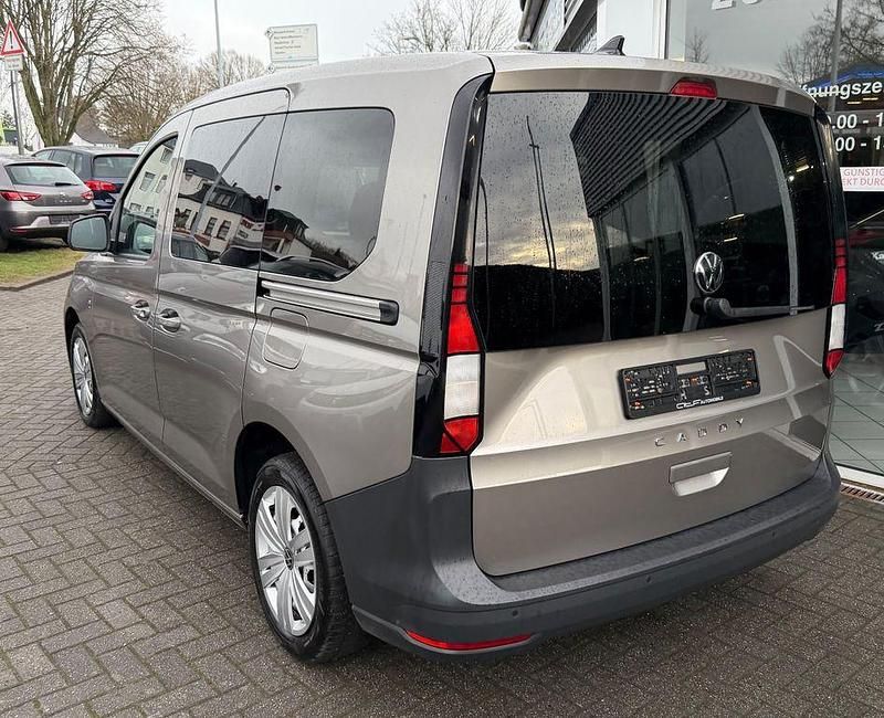 Gebraucht VW Caddy Basis 75 PS (55 kW) 2021 Beige Van / Kleinbus