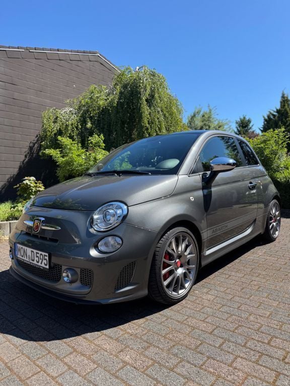 Grau Gebraucht 2015 Abarth 595 Competizione Kleinwagen | 16.999 € (Guter Preis) - Bild 1/4