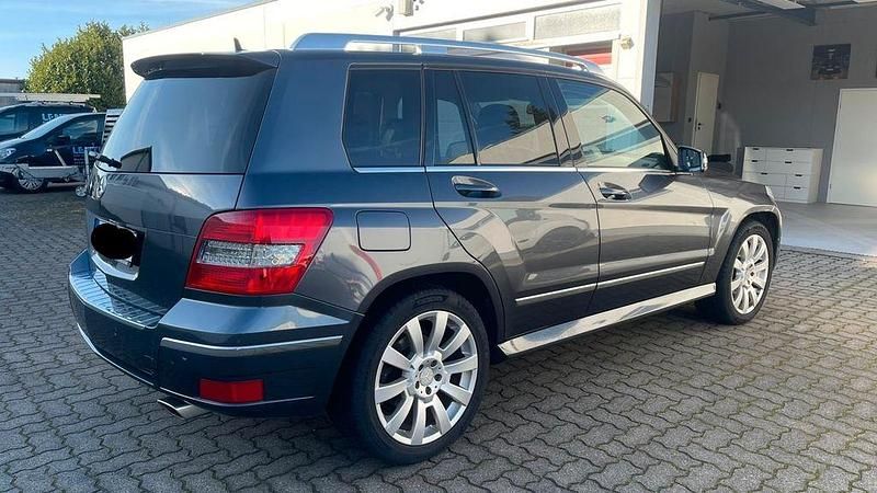 Gebraucht Mercedes GLK320 224 PS (164 kW) 2009 Grau SUV