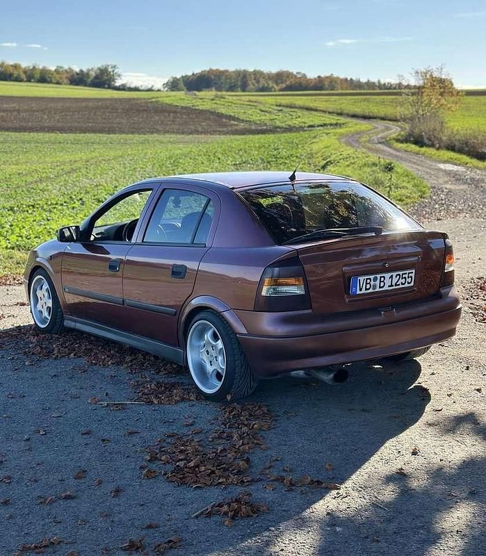 Gebraucht Opel Astra 84 PS (61 kW) 2001 Braun Limousine