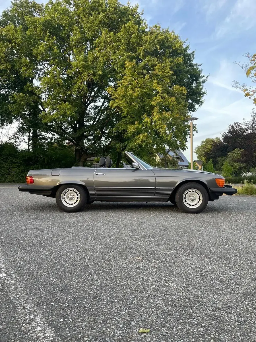 Gebraucht Mercedes SL450 217 PS (159 kW) 1977 Grau Cabrio