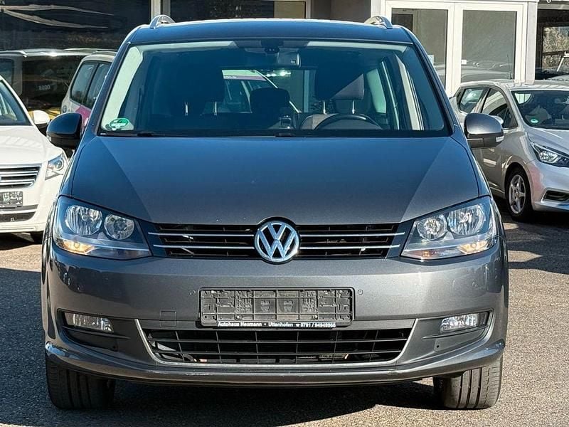 Gebraucht VW Sharan Comfortline 140 PS (102 kW) 2014 Grau Van / Kleinbus