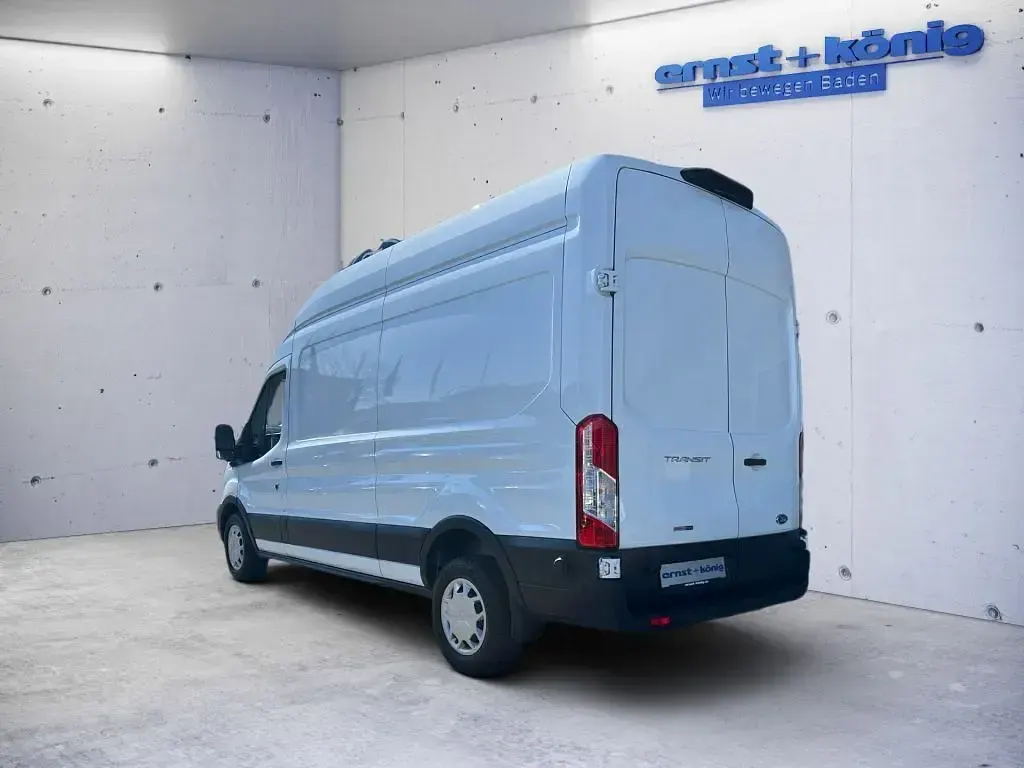 Używany Ford Transit Trend 131 KM (96 kW) 2024 Biały Pickup