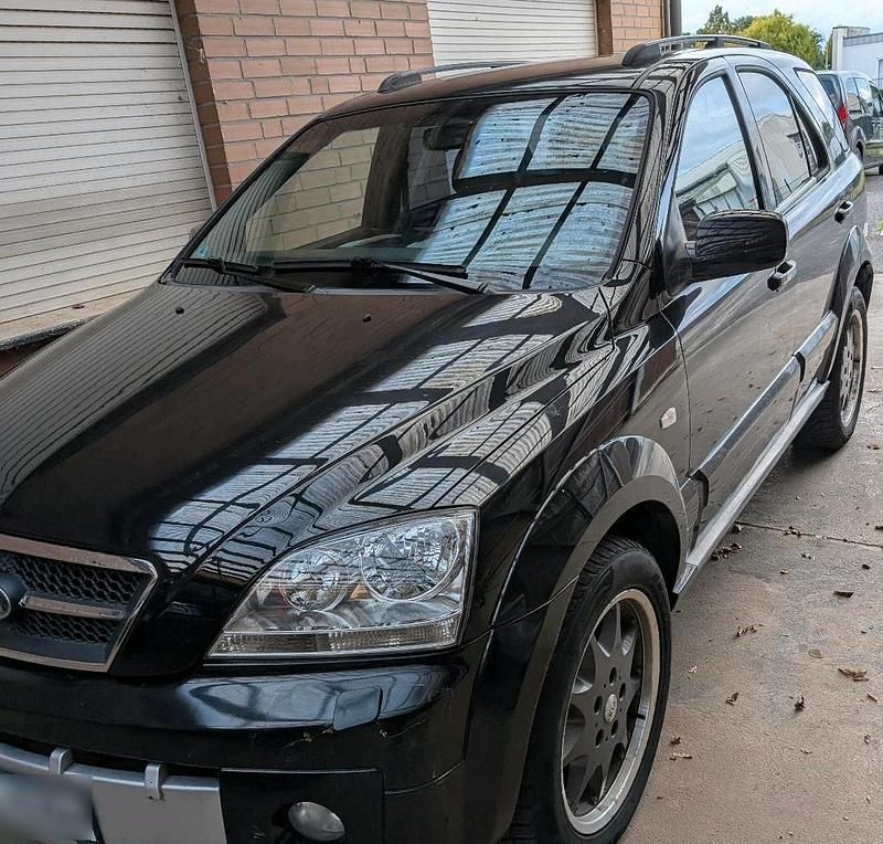 Schwarz Gebraucht 2005 Kia Sorento SUV | 2.700 € (Fairer Preis) - Bild 1/4