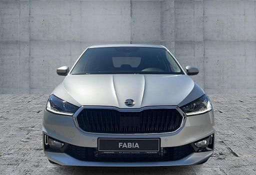 Neu Skoda Fabia Tour 116 PS (85 kW) 2025 Silber Kleinwagen