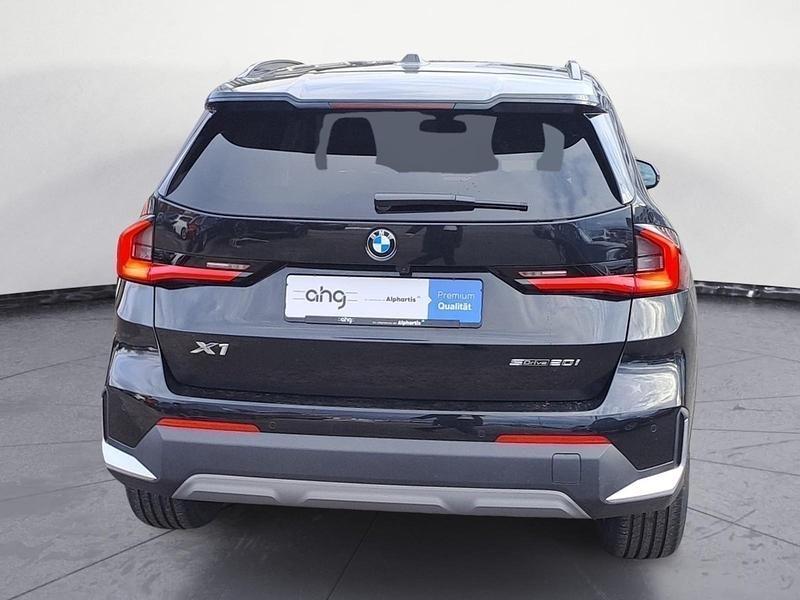 Gebraucht BMW X1 156 PS (114 kW) 2024 Schwarz SUV