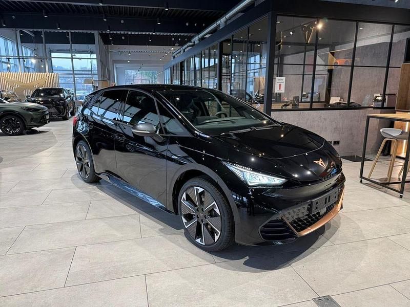 Neu Cupra Born VZ2 239 kW (326 PS) 2025 Schwarz Kleinwagen