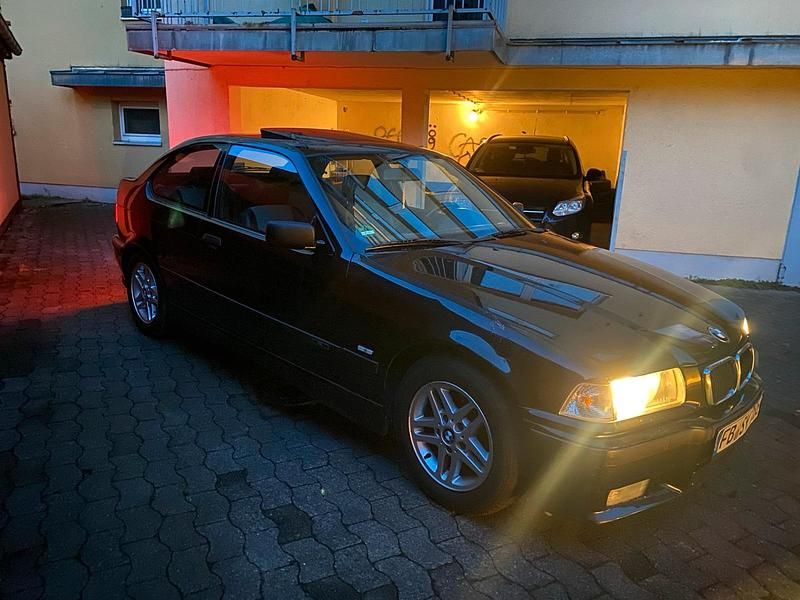 Schwarz Gebraucht 1997 BMW 316 Compact M Sport Kleinwagen | 3.200 € (Fairer Preis) - Bild 1/4