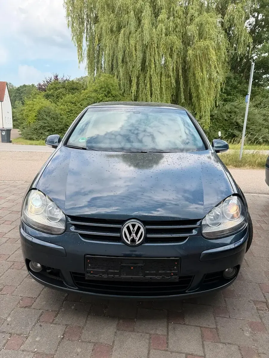 Gebraucht VW Golf V 140 PS (102 kW) 2008 Blau Kleinwagen