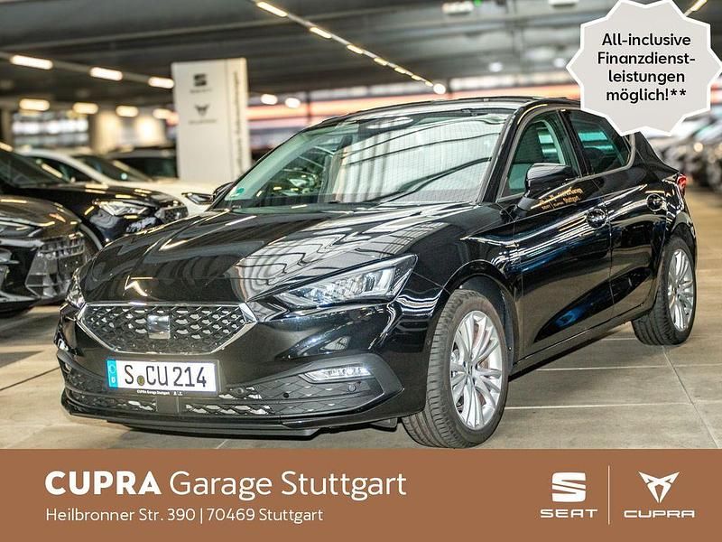 Midnight schwarz metallic Gebraucht 2024 Seat Leon Style Limousine | 24.490 € (Fairer Preis) - Bild 1/4