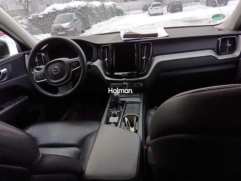 Second-hand Volvo XC60 Core 197 CP (144 kW) 2023 Negru SUV