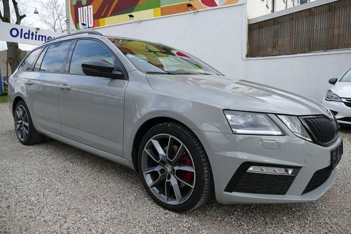 Gebraucht Skoda Octavia RS 184 PS (135 kW) 2020 Grau Kombi