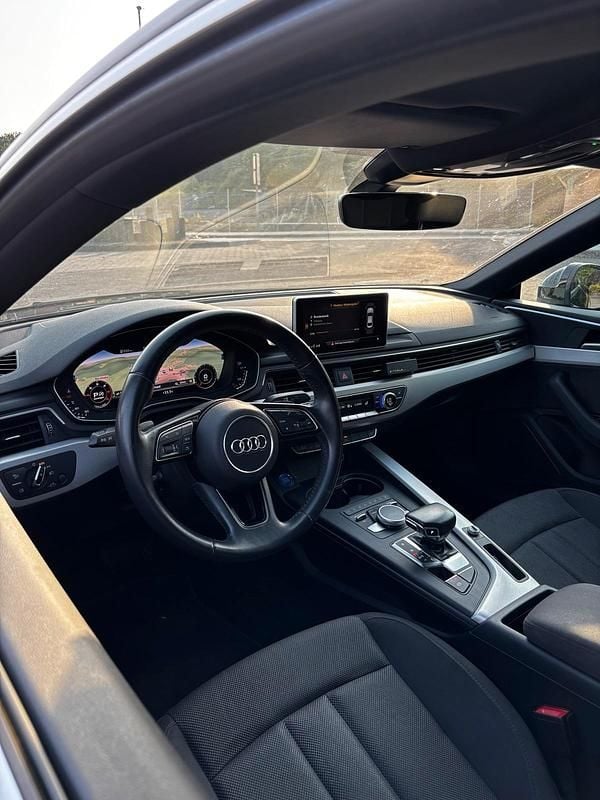Second-hand Audi A5 190 CP (139 kW) 2017 Negru Coupe