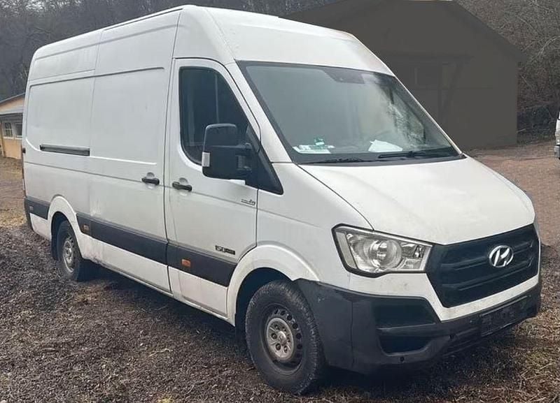 Gebraucht Hyundai H 350 150 PS (110 kW) 2016 Weiß Van