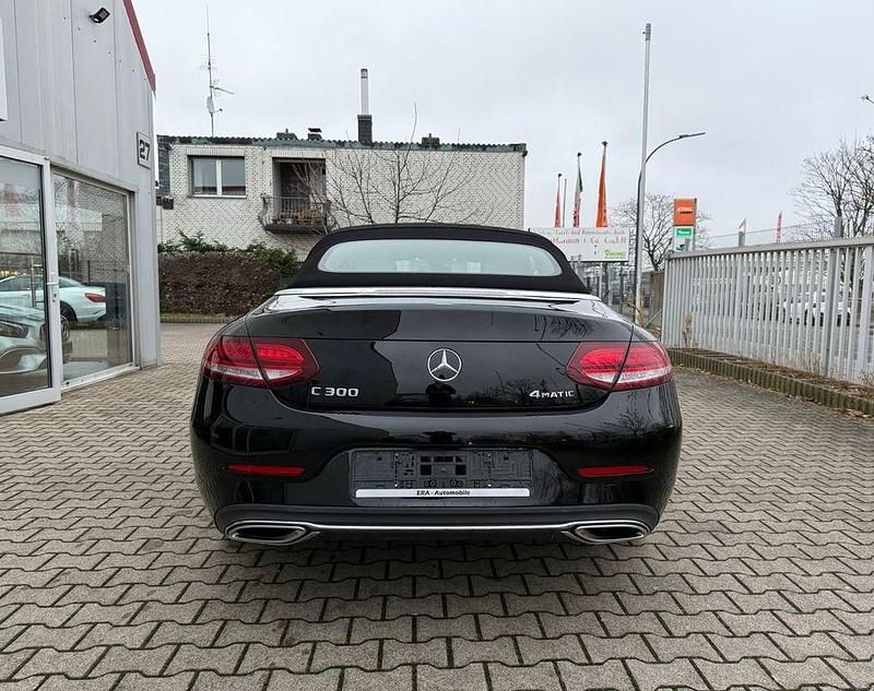 Gebraucht Mercedes C300 258 PS (189 kW) 2020 Schwarz Cabrio