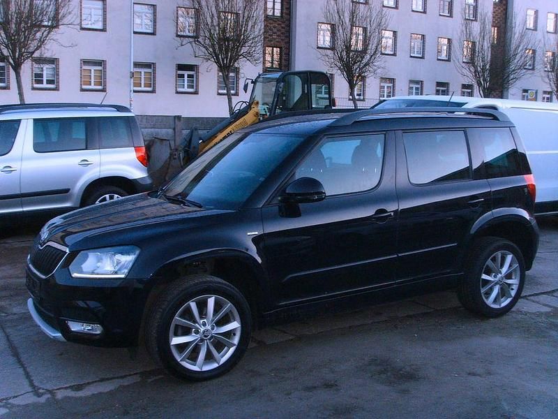 Gebraucht Skoda Yeti Joy 150 PS (110 kW) 2017 Schwarz SUV