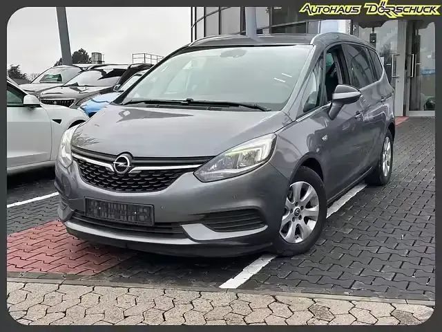Gebraucht Citroën C4 Feel 131 PS (96 kW) 2022 Grau Limousine