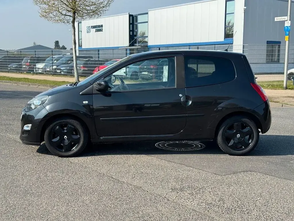 Używany Renault Twingo Dynamique 75 KM (55 kW) 2012 Czarny Hatchback