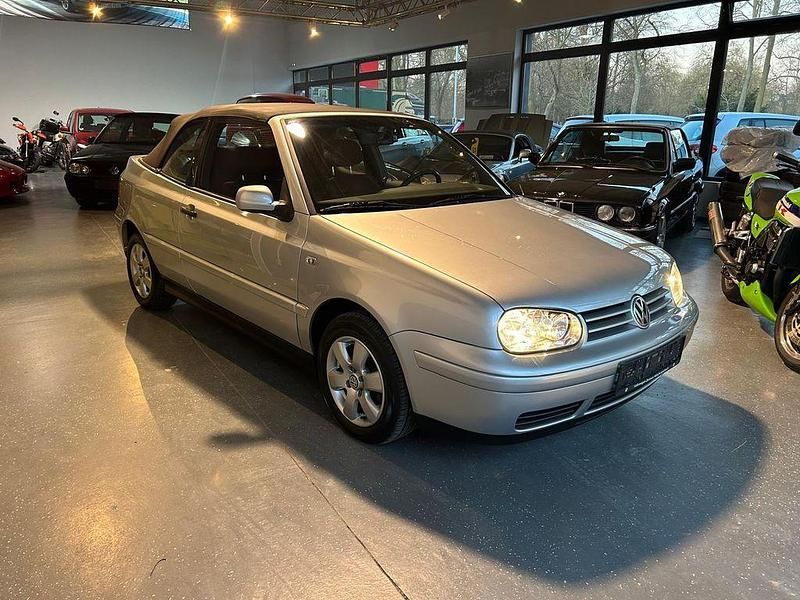 Silber Gebraucht 2001 VW Golf Cabriolet Cabrio | 3.750 € (Fairer Preis) - Bild 1/4
