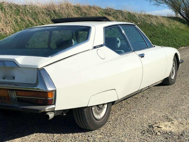 Weiß Gebraucht 1971 Citroën SM Limousine | 46.500 € - Bild 1/4