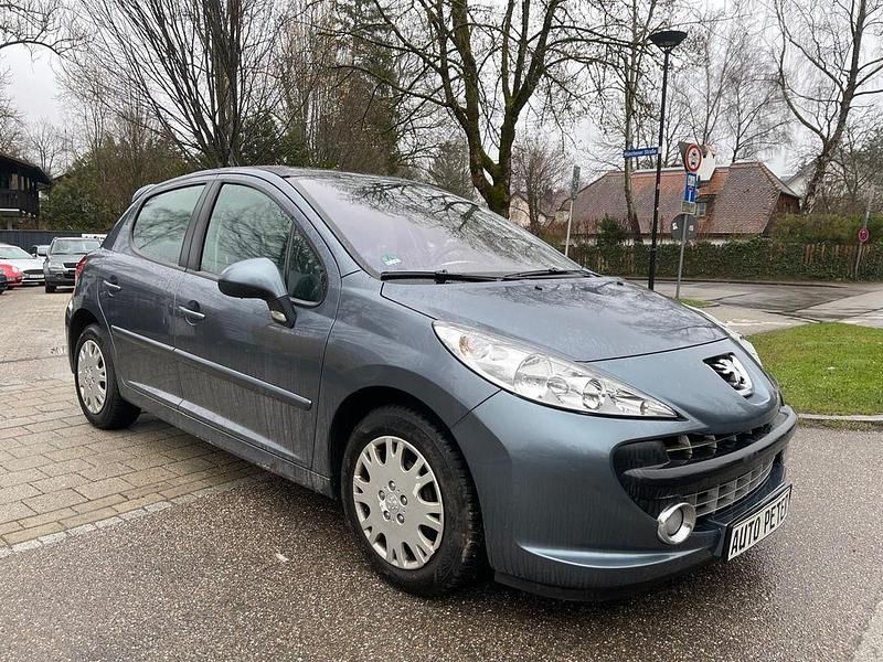 Grau Gebraucht 2006 Peugeot 207 Sport Limousine | 4.490 € (Etwas zu teuer) - Bild 1/4