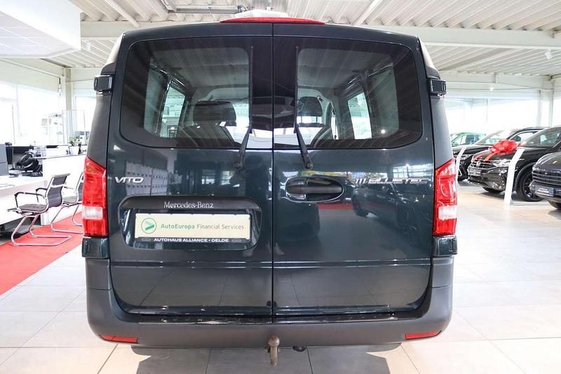 Gebraucht Mercedes Vito 114 PS (83 kW) 2016 Granitgrün Van