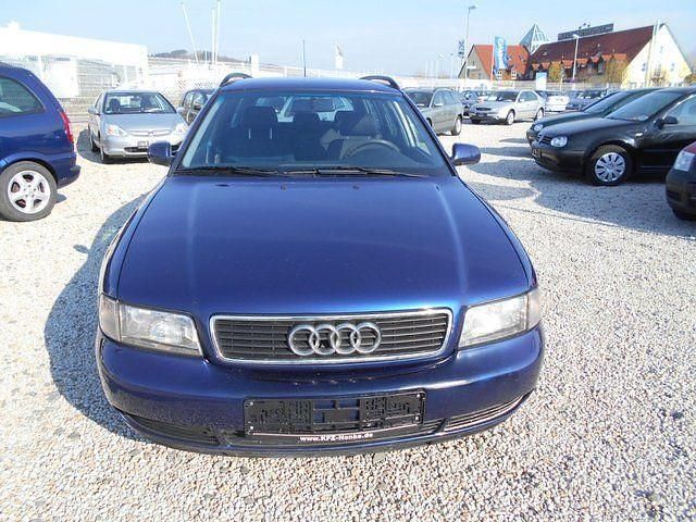 Gebraucht Audi A4 125 PS (91 kW) 1998 Blau metallic Kombi