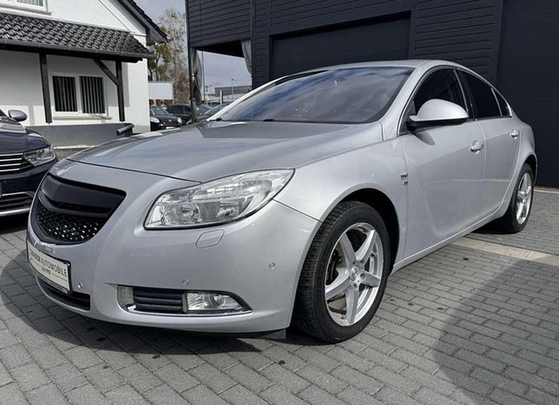 Gebraucht Opel Insignia 131 PS (96 kW) 2013 Silber/grau (metallic) Limousine