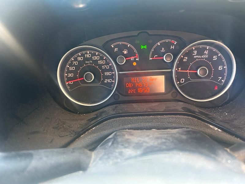Gebraucht Fiat Doblò 90 PS (66 kW) 2019 Weiß Van / Kleinbus