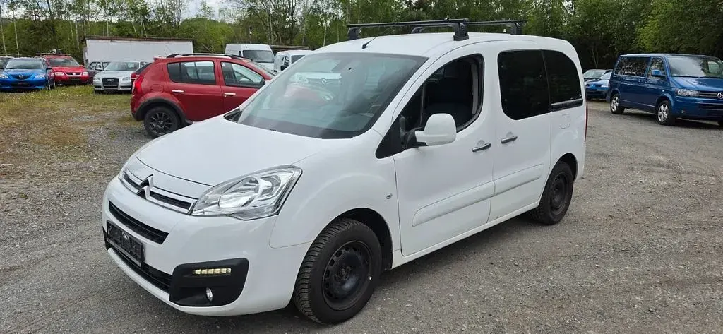 Gebraucht Citroën Berlingo SELECTION 110 PS (80 kW) 2018 Weiß Van / Kleinbus
