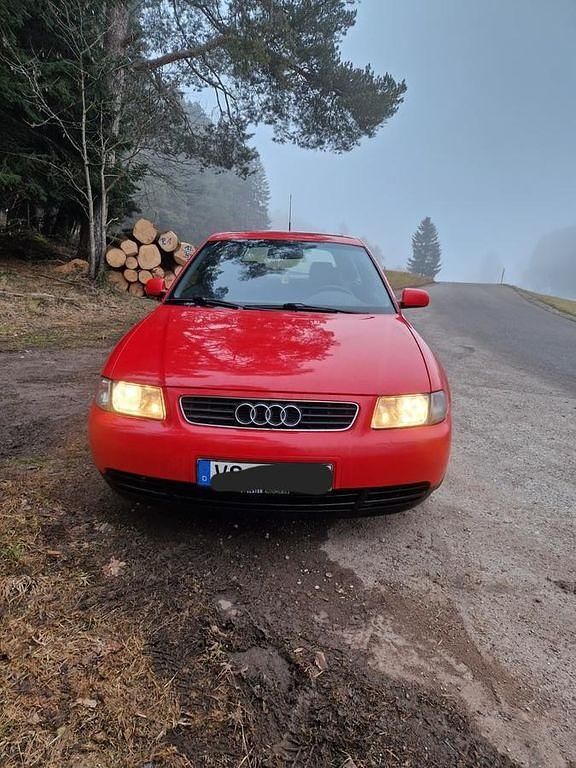 Gebraucht Audi A3 Comfort 101 PS (74 kW) 1997 Rot Kleinwagen