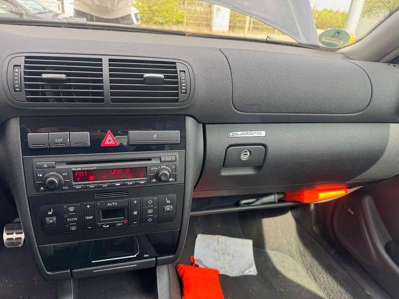 Second-hand Audi S3 224 CP (164 kW) 2002 Negru Hatchback