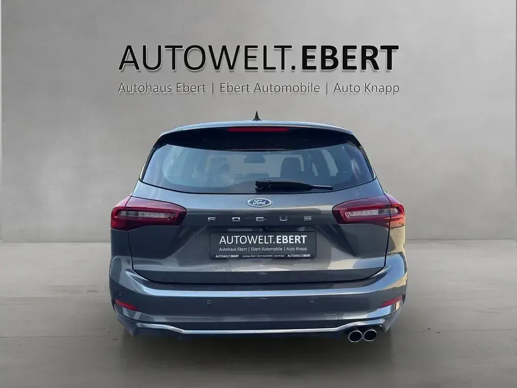 Gebraucht Ford Focus ST-Line 116 PS (85 kW) 2024 Grau Limousine