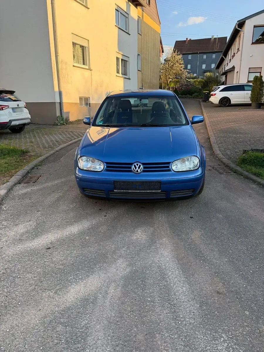 Gebraucht VW Golf IV 115 PS (84 kW) 1999 Blau Kleinwagen