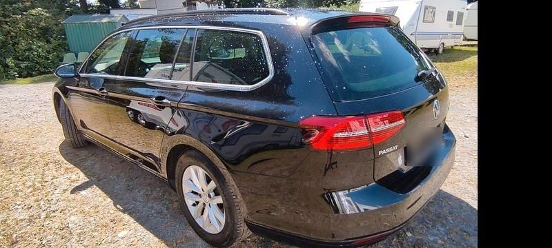 Gebraucht VW Passat Comfortline 150 PS (110 kW) 2017 Schwarz Kombi