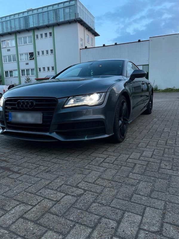 Grau Gebraucht 2013 Audi A7 S-Line Limousine | 14.000 € (Superpreis) - Bild 1/4