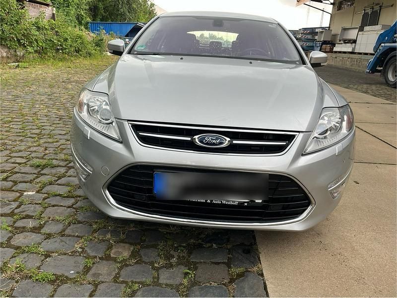 Silber Gebraucht 2012 Ford Mondeo Titanium Limousine | 5.750 € (Fairer Preis) - Bild 1/4