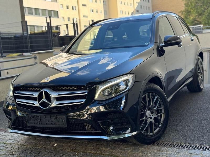 Schwarz Gebraucht 2015 Mercedes GLC250 AMG line SUV | 19.990 € (Fairer Preis) - Bild 1/4