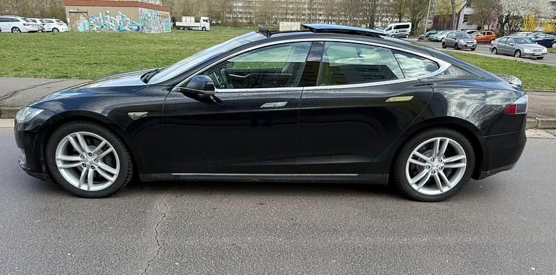 Gebraucht Tesla Model S 269 kW (367 PS) 2013 Schwarz Kleinwagen