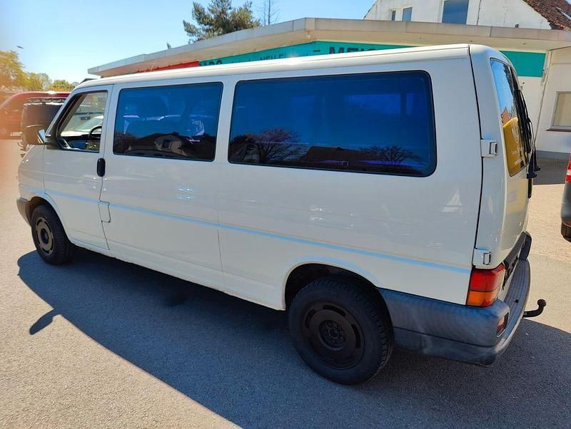 Używany VW Caravelle 102 KM (75 kW) 2000 Biały Van