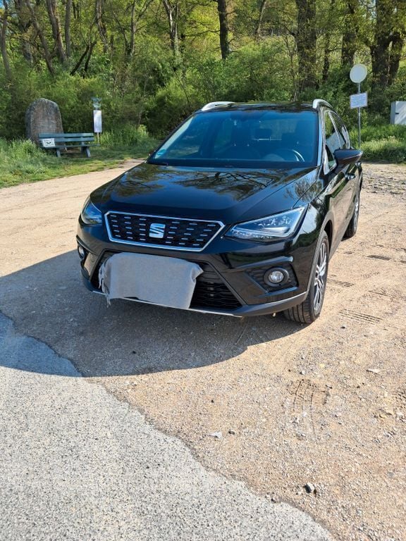 Schwarz Gebraucht 2019 Seat Arona XCELLENCE SUV | 13.900 € (Guter Preis) - Bild 1/4