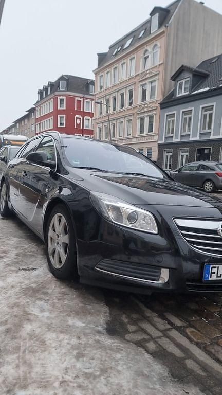 Gebraucht Opel Insignia 160 PS (117 kW) 2010 Schwarz Kombi