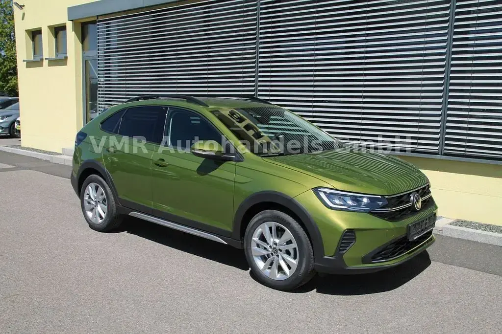 Neu VW Taigo Life 116 PS (85 kW) 2026 Grün SUV