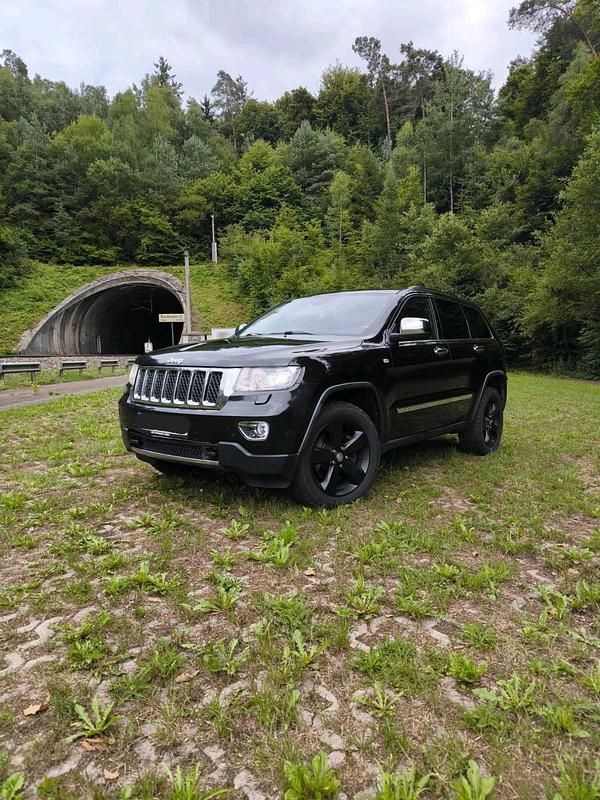 Schwarz Gebraucht 2010 Jeep Grand Cherokee SUV | 15.000 € (Fairer Preis) - Bild 1/4