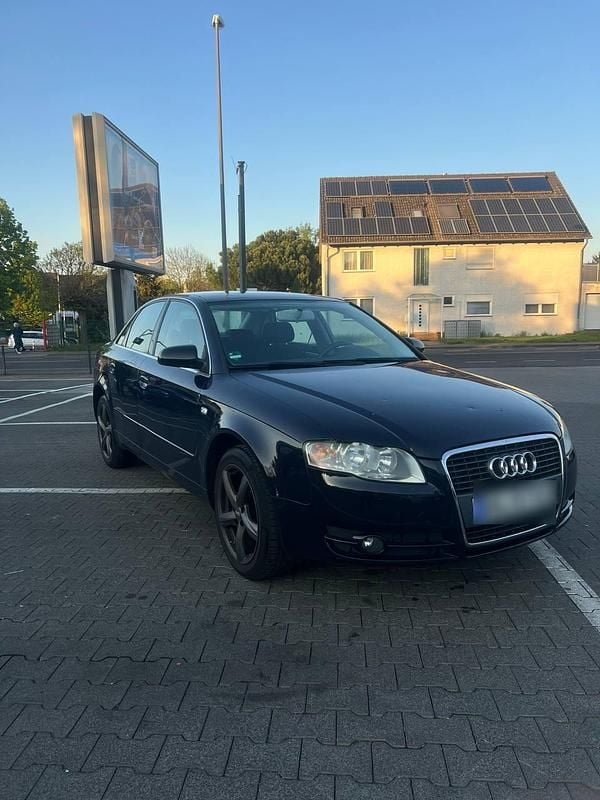 Second-hand Audi A4 130 CP (95 kW) 2006 Albastru Berlinǎ