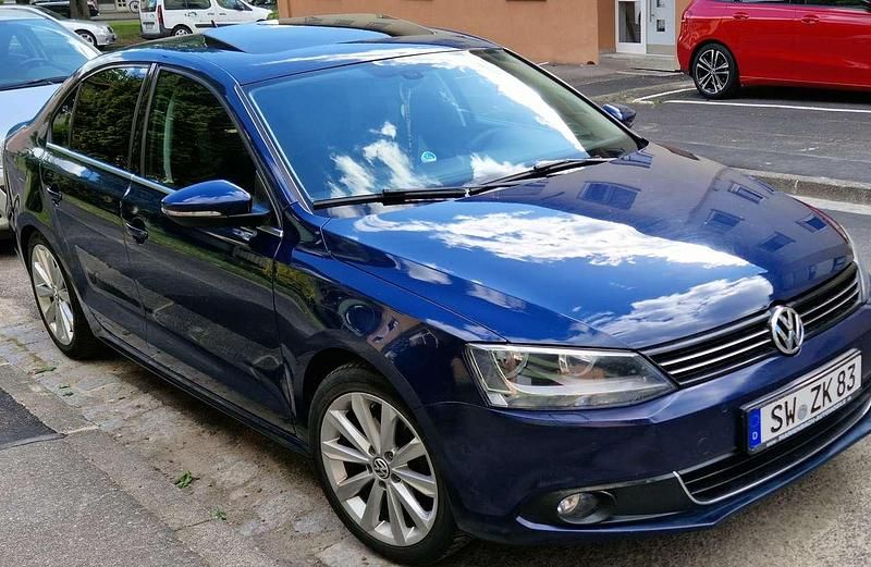 Gebraucht VW Jetta Highline 140 PS (102 kW) 2011 Limousine