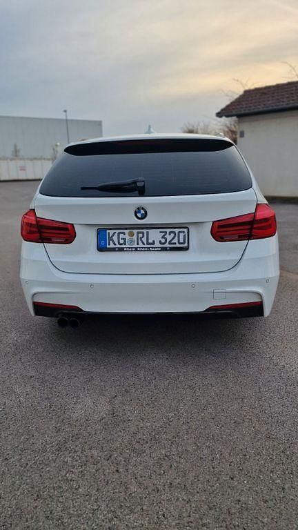 Gebraucht BMW 320 M Sport 190 PS (139 kW) 2015 Weiß Kombi